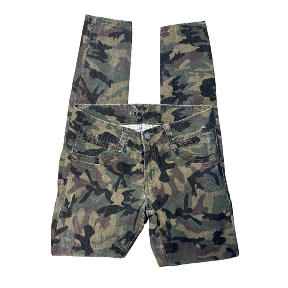 VIP Army Print Jeggings - Picture 3 of 7